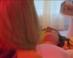 Celebs Odessa Young, Suki Waterhouse nude - Assassination Nation (2018)