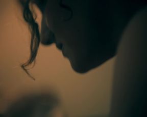 Naked scene Tallulah Haddon nude - Kiss Me First s01e06 (2018) TV show nudity video