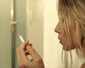 Naked scenes Lotta Doll naked - Liebe mich (2017)