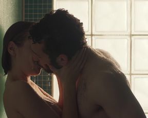 Margot BanMargot Bancilhoncilhon, Camille Razat nude - Ami-ami (2018)