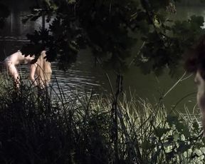 Monika Janik nude - Mleczak (2016)