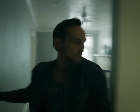 Naked scene Ludivine Reding nude - Fugueuse s01e10 (2018) TV show nudity video