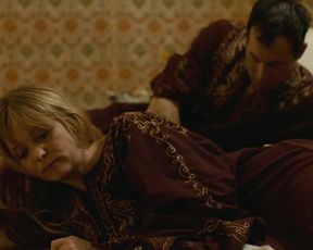 Actress Laura Tonke naked - Zwei im falschen Film (2017)