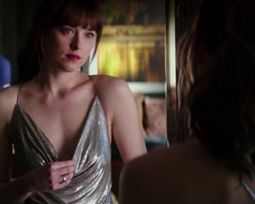 Actress Dakota Johnson nude - Fifty Shades Freed (2018)