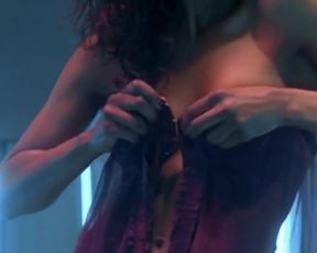 Naked scene Sara Martins nude - Pigalle La Nuit s01 (2009) TV show nudity video