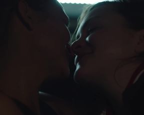 TV show scene Siri Seljeseth, Bianca Kronloef, Alexandra Gjerpen nude - Unge lovende s03e01-06 (2018) 