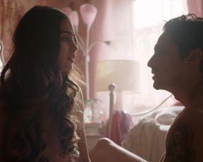 Naked scene Melissa Barrera nude - Vida s01e06 (2018) TV show nudity video