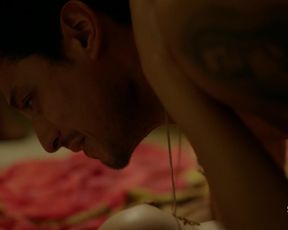 Naked scene Melissa Barrera, Michelle Badillo, Mishel Prada nude - Vida s01e03 (2018) TV show nudity video