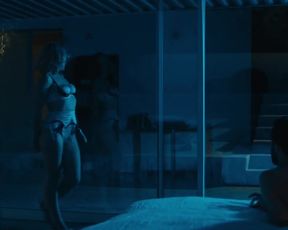 Celebs Jemima Kirke, Lola Kirke. Julie McCullough nude - Untogether (2018)
