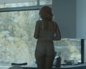 Celebs Jemima Kirke, Lola Kirke. Julie McCullough nude - Untogether (2018)