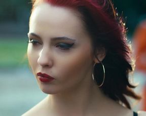 Naked scenes Yuliya Khlynina nude - Tolko ne oni  (2018)