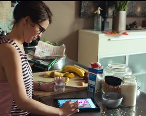 Celebs Juliane Kohler, Janina Fautz nude - Safari Match Me If You Can (2018)