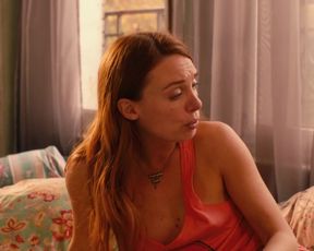 Christa Theret nude - Gaspard va au mariage (2017)