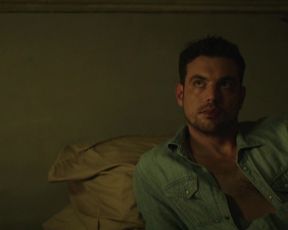 TV show scene Cynthia Alesco nude - The Romanoffs s01e06 (2018) 