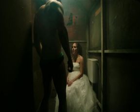 Lea Arnezeder nude - La Station (2017)