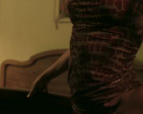 Diosa, Sandra Richefort nude  - Trio dangereux (2001)