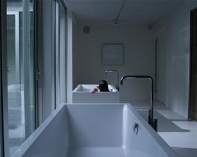 Rosalinde Mynster, Anna Rothlin nude - Atelier (2017)