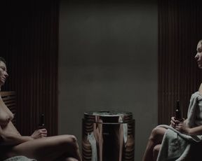 Rosalinde Mynster, Anna Rothlin nude - Atelier (2017)