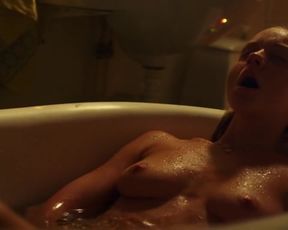 Vi - Girl Masturbation in bathroom