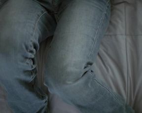 Shortwave - Solo Girl Scene