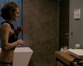 Personal Shopper - Celebs Masturbation Scenes