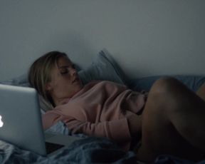 Nyforelsket - Sexy Solo Girl