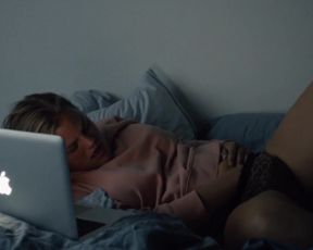 Nyforelsket - Sexy Solo Girl