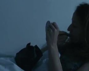 Nepravdepodobná romance - Sexy Solo Girl Masturbating