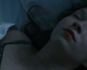 Nepravdepodobná romance - Sexy Solo Girl Masturbating