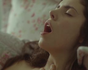 Mia  - Masturbation Sex Scene