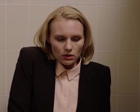 Lobbyistin - Masturbation Scene Girls in the toilet