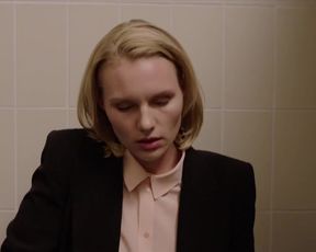 Lobbyistin - Masturbation Scene Girls in the toilet