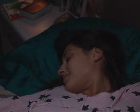 Sexy Indivisibili - Young Girls Hot scene TV show scenes