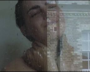 Girl Masturbating in Shower - Como Esquecer