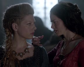 Celebrity Lesbian Video - Vikings - Lesbian Kiss Scene 