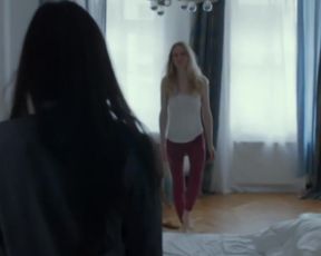 Celebrity Lesbian Video - Schau mich nicht so an - Lesby Sex Scene 