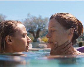Celebrity Lesbian Video - Lesbians in Pool - Affenkonig 