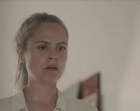 Mille Mikie Hansen naked - Ellen (2017)