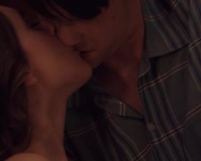 Hot celebs video Madeline Weinstein nude - Alex Strangelove (2018) 