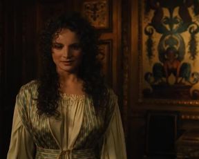 Sexy Victoire Dauxerre nude, Maddison Jaizani nude - Versailles (2018) 