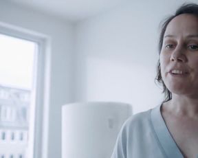 Explicit sex scene Eva Löbau nackt & sex – Einsamkeit und Sex und Mitleid (2017) Adult video from the movie