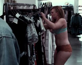 Hot actress Amanda Fuller nude - Fashionista (2016) 