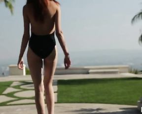 A Hunger Within - Ashlyn Molloy sex scene