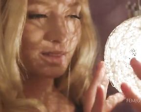 EroStrip Pussy Masturbating Blonde undress