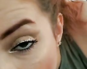 BlowJob Erotic CloseUp - TEENAGER TAKES JISM