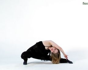 Sport Nude - Sofya Belaya erotic gymnastics and splits